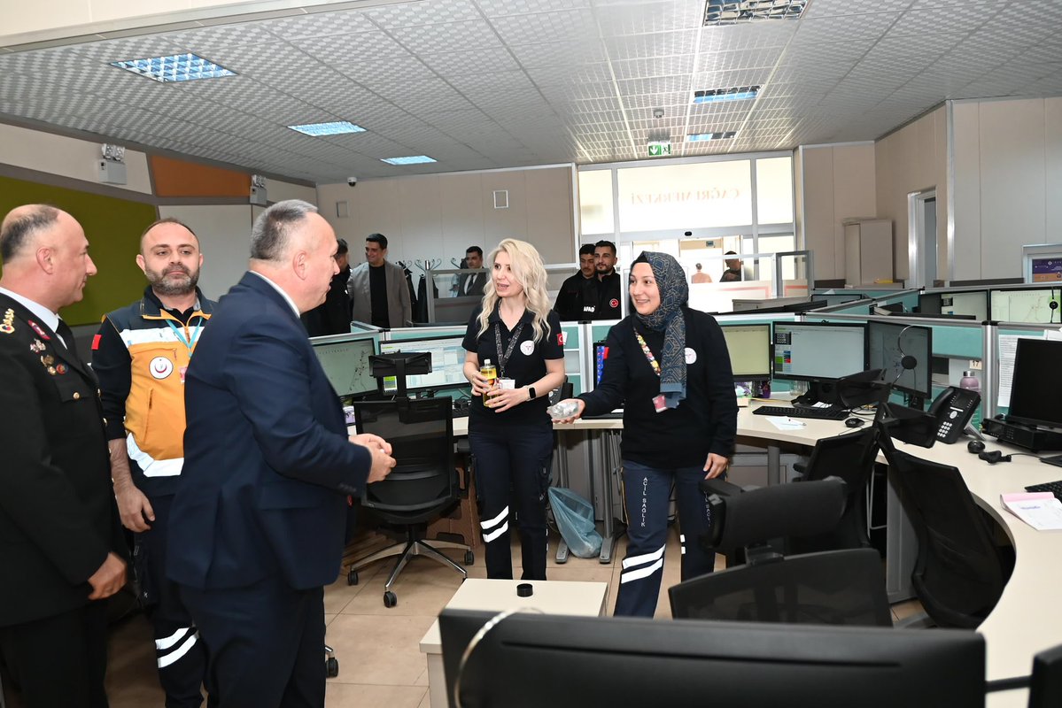 Nevşehir Valisi, Ramazan Bayramı'nda Acil Çağrı Merkezi ve Güvenlik Koordinasyon Merkezi’ni Ziyaret Etti