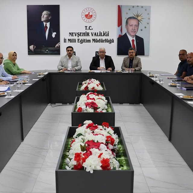 Nevşehir İl Milli Eğitim Müdürlüğü'nde 2024-2025 Eğitim Öğretim Yılı Değerlendirme Toplantısı Yapıldı