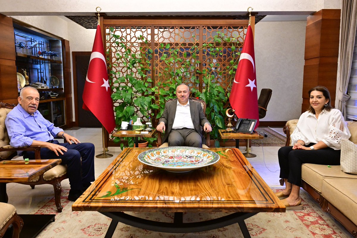 Nevşehir Valisi Dirikoç, Yerel İş Adamlarını ve Spor Kulübü Başkanı’nı Kabul Etti